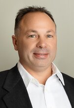 Chad Piepho, Broker
